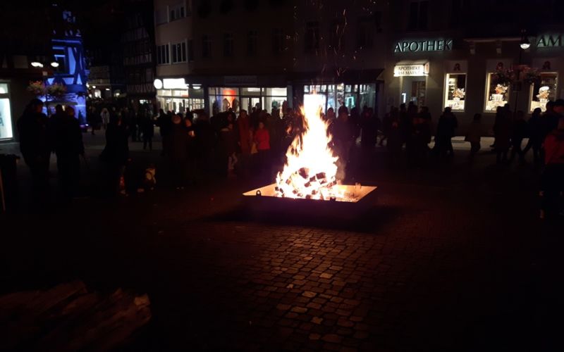 Große Feuerschale