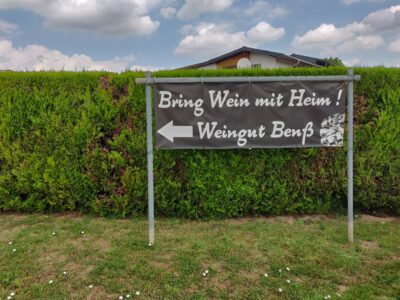 Bring Wein mit Heim