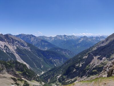 Karwendelspitze - Aussicht nach Tunneldurchquerung