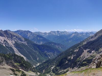 Karwendelspitze - Aussicht nach Tunneldurchquerung
