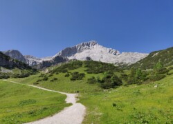 Kreuzeck und Hochalm - Blick Richtung Osterfeldkopf