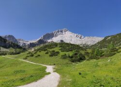 Kreuzeck und Hochalm - Blick Richtung Osterfeldkopf